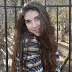 Meet your Posher, Olivia